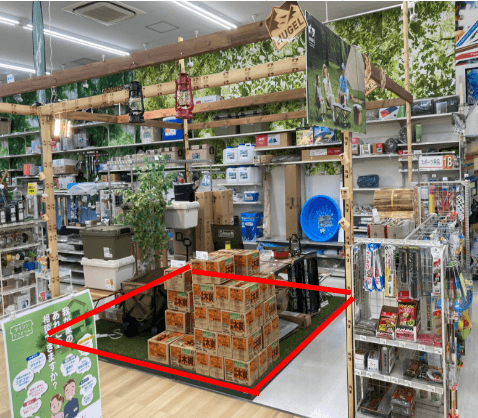 店内スペース プロモーションや物販に最適なホームセンター内階段前の催事イベントスペース