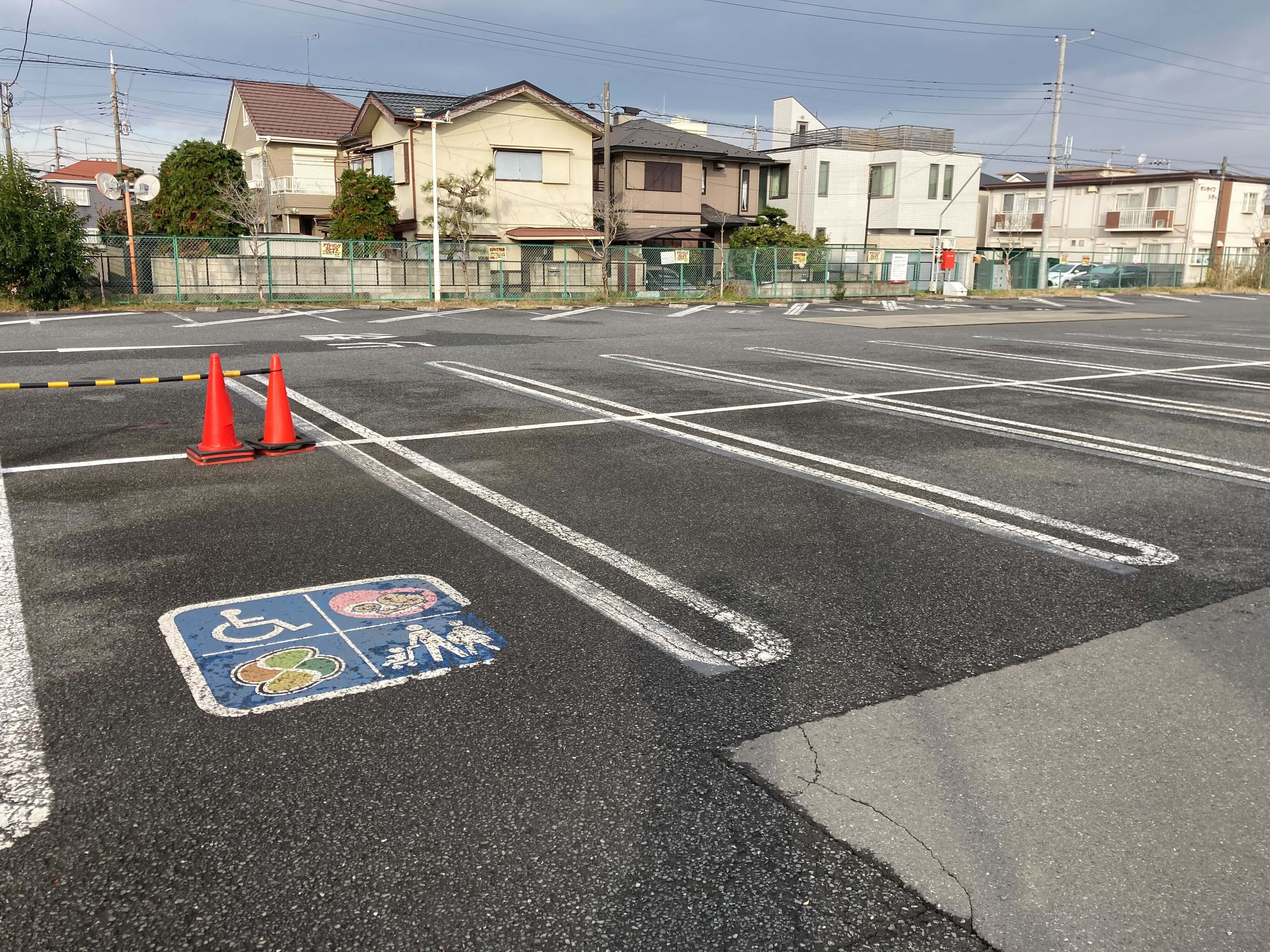 屋外駐車場 キッチンカーの出店に最適な屋外駐車場の催事イベントスペース