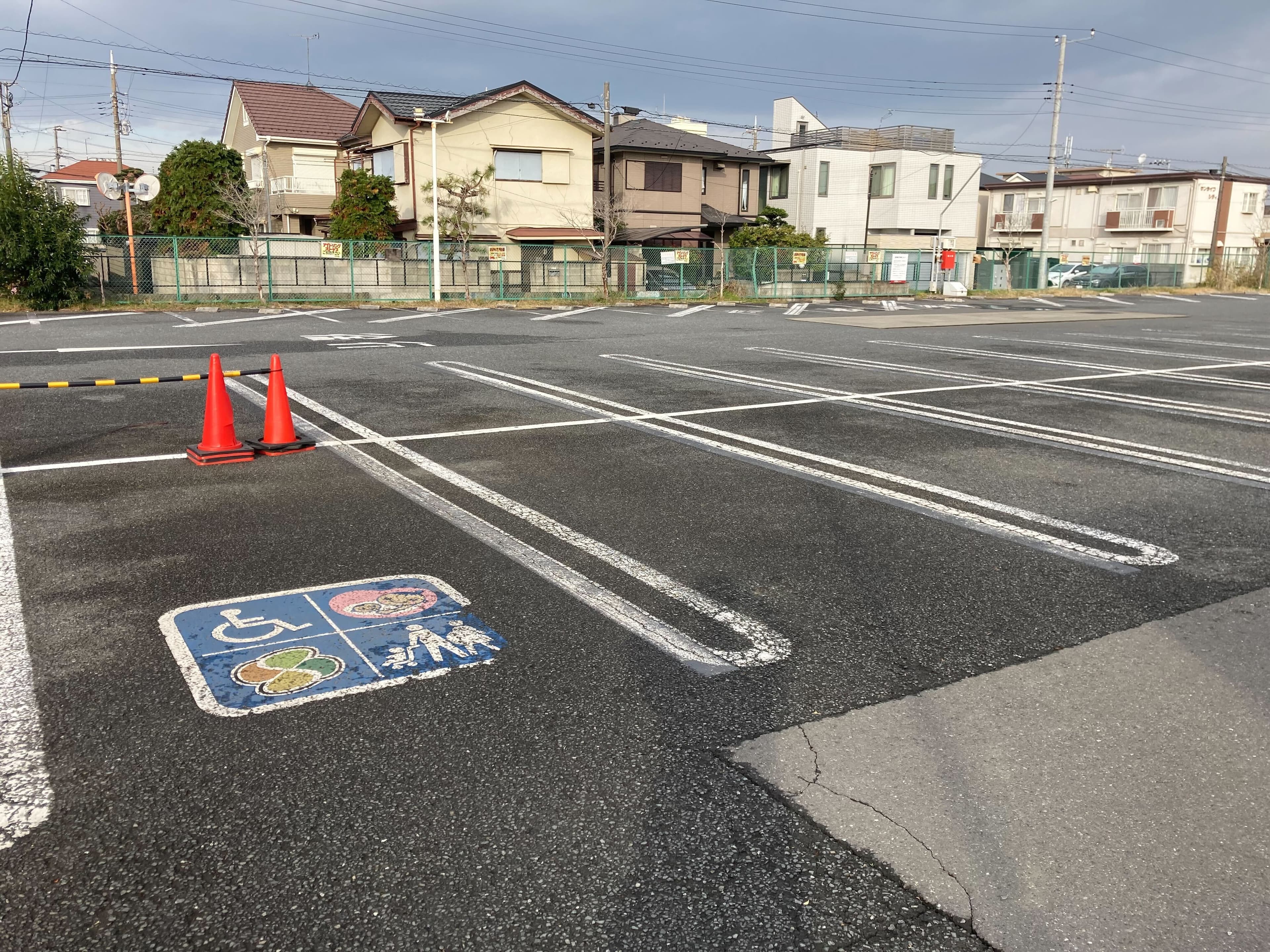 屋外駐車場 キッチンカーの出店に最適な屋外駐車場の催事イベントスペース