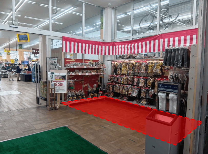 1F風除室(入口入って右)のプロモーションや食物販の出店に最適な催事イベントスペース1